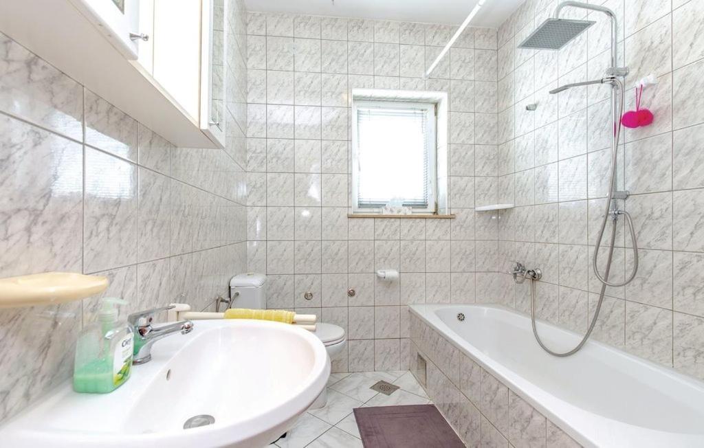 Apartman Mila 노비비노돌스키 외부 사진