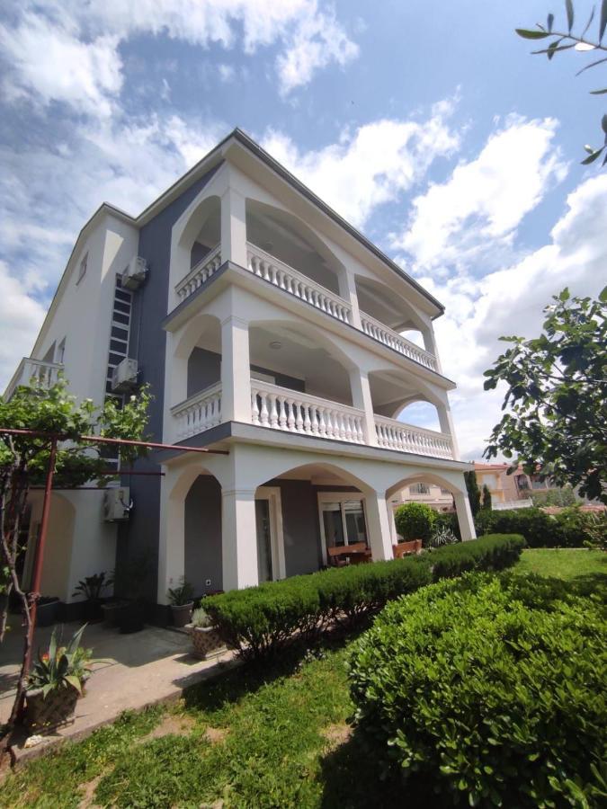 Apartman Mila 노비비노돌스키 외부 사진